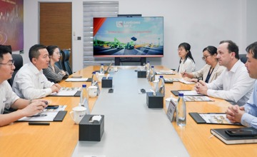 法國(guó)駐廣州總領(lǐng)事館商務(wù)投資領(lǐng)事顧杰宏一行到訪柳工